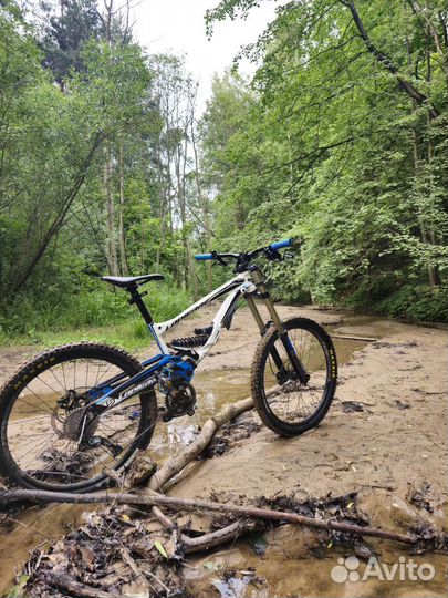 Двухподвес Lapierre DH720