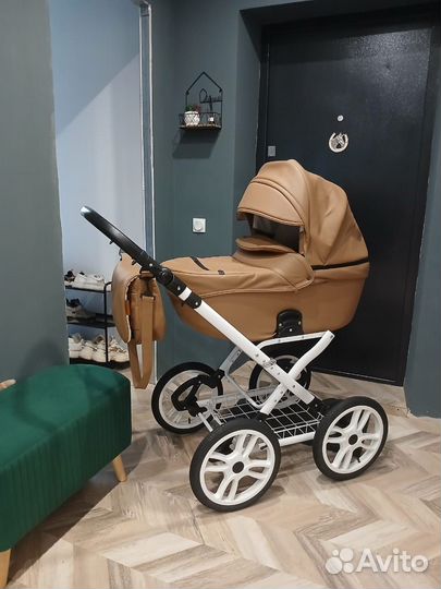 Коляска Legacy эко-кожа с автолюлькой