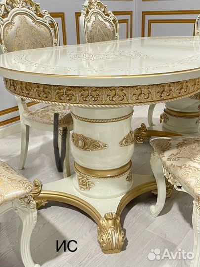 Стол обеденный со стульями