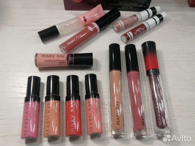 Блески и помады для губ Mary Kay
