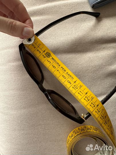 Солнцезащитные очки женские брендовые