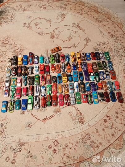 Модели Hotweels 1:64