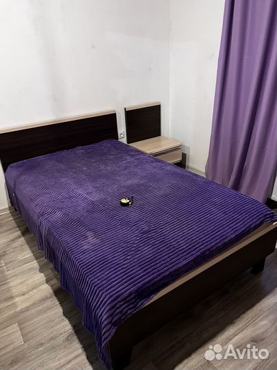 Спальный гарнитур, кровать, угловой шкаф, матрас