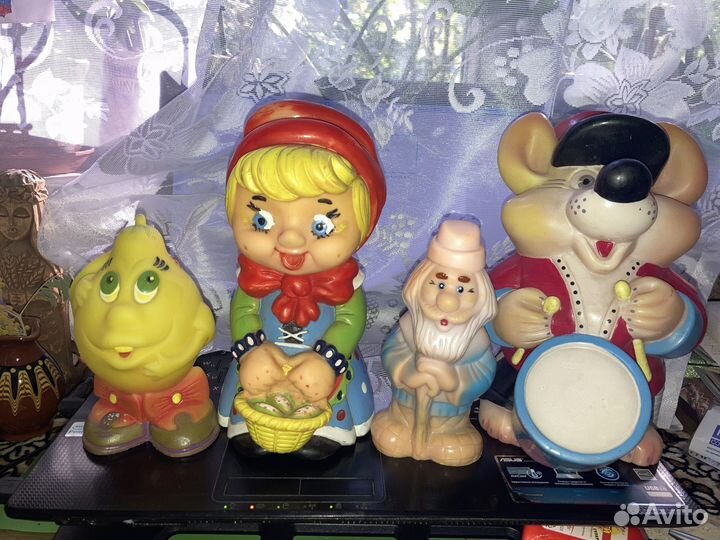 Резиновые игрушки много см. текст