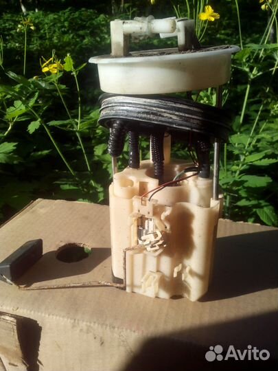 Топливный насос Nissan Teana 32