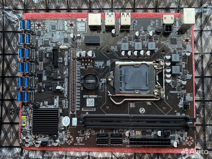 Материнская плата в наличии BTC B250C
