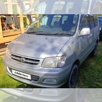 Toyota Town Ace Noah 2.0 AT, 2001, 240 000 км, с пробегом, цена 830 000 руб.