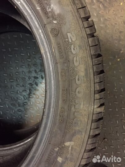 Dunlop SP Winter Sport 4D 235/50 R18