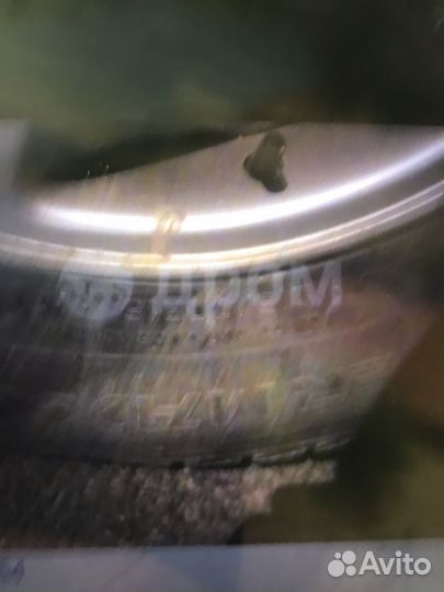 Dunlop Winter Maxx SJ8 215/70 R16