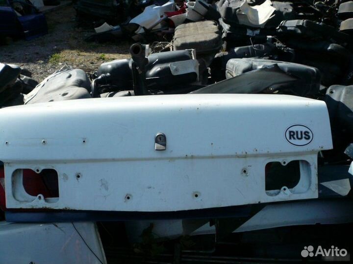 Крышка багажника задняя Vaz 2110