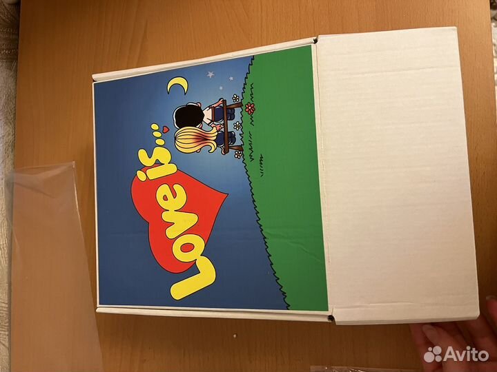 Коробка подарочная с наполнителем