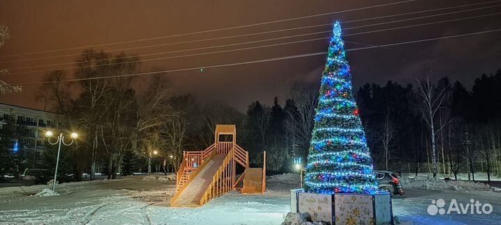 Зимняя деревянная горка ледянка