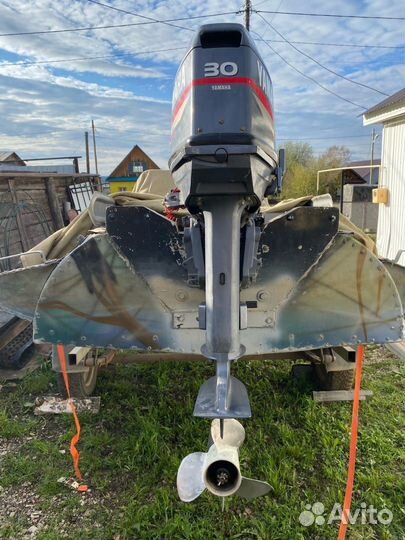 Продам лодку с мотором