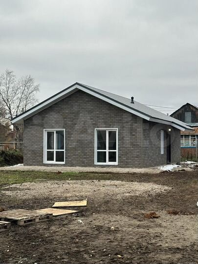 Дом 90 м² на участке 5 сот.