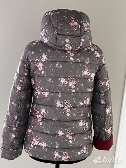 Куртка демисезонная на девочку 10-12 лет