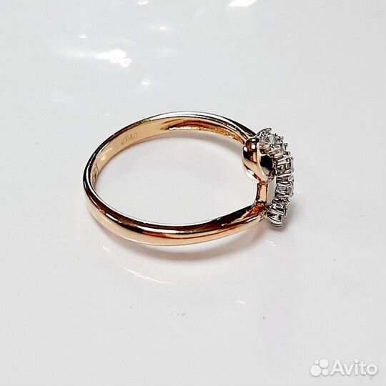 Золотое кольцо с бриллиантами