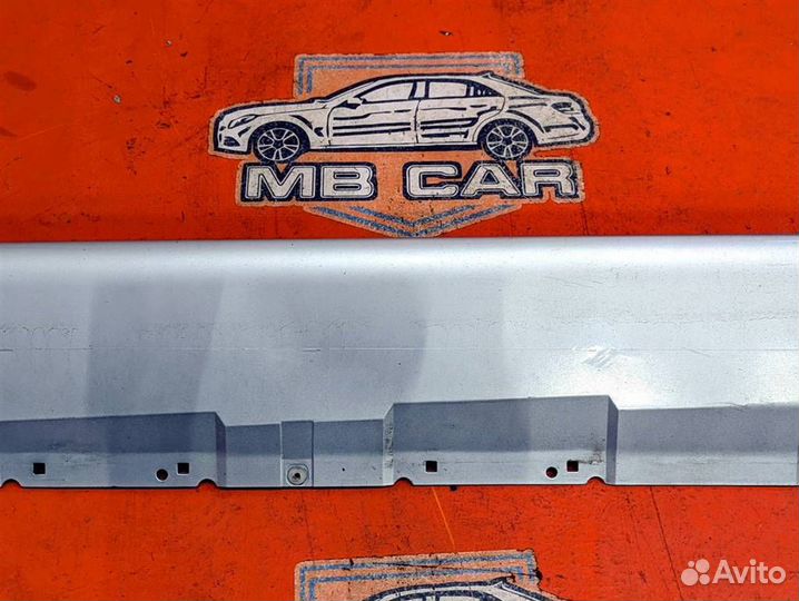 Порог пластиковый правый Vaneo 414 vaneo 166.96