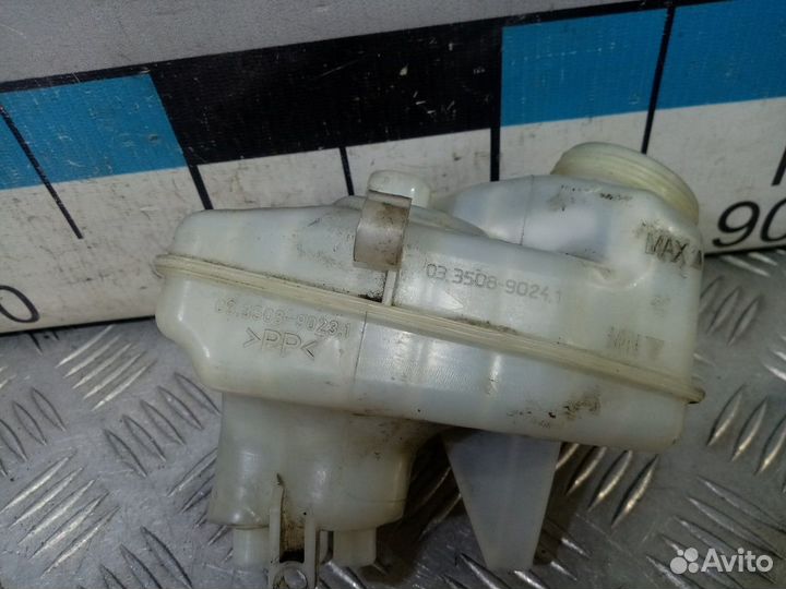 Б/У Бачок главного тормозного цилиндра#001