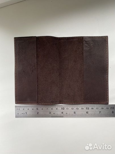 Обложка на паспорт из кожи ручной работы