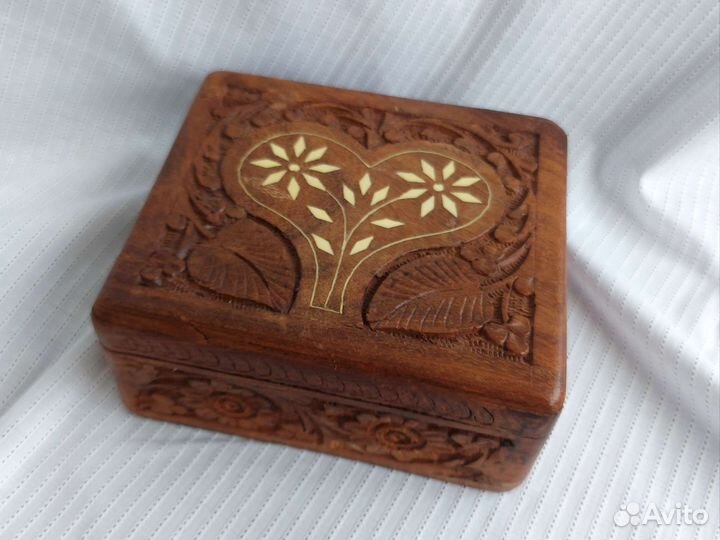 Деревянная шкатулка* ручной работы* 15х13х6см