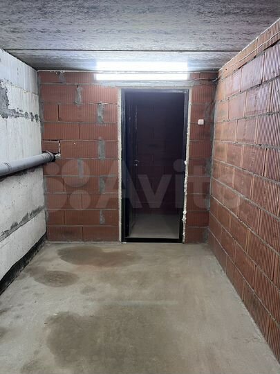 Машиноместо, 10 м²