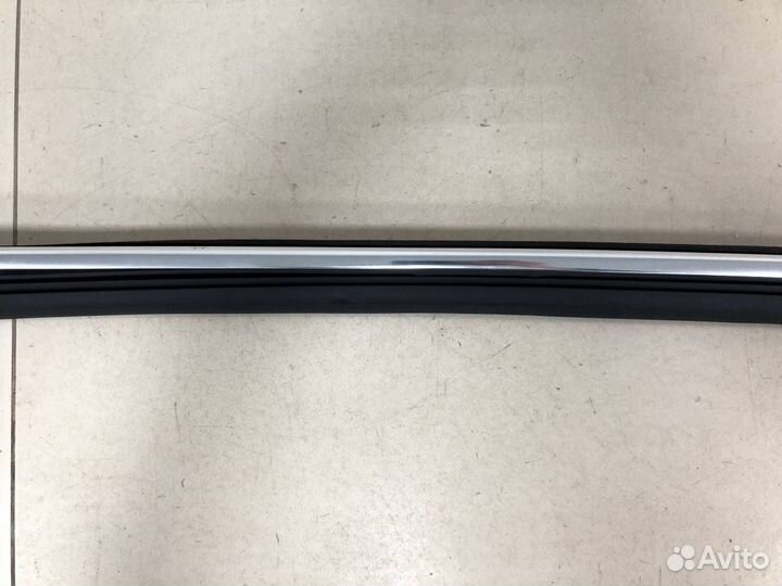 Уплотнитель стекла двери Skoda Kodiaq 2016