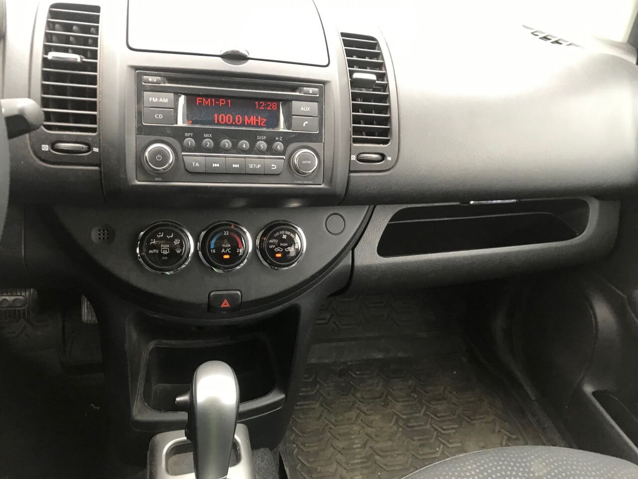 Nissan Note: фото владельца