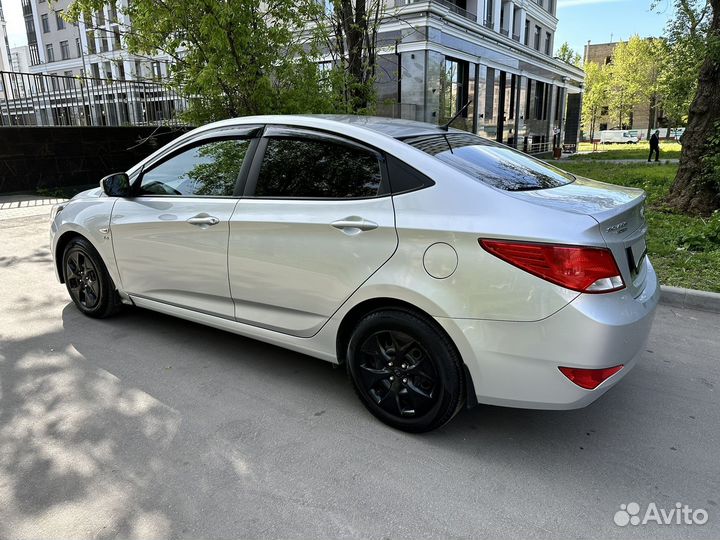 Hyundai Solaris 1.6 AT, 2016, 180 000 км
