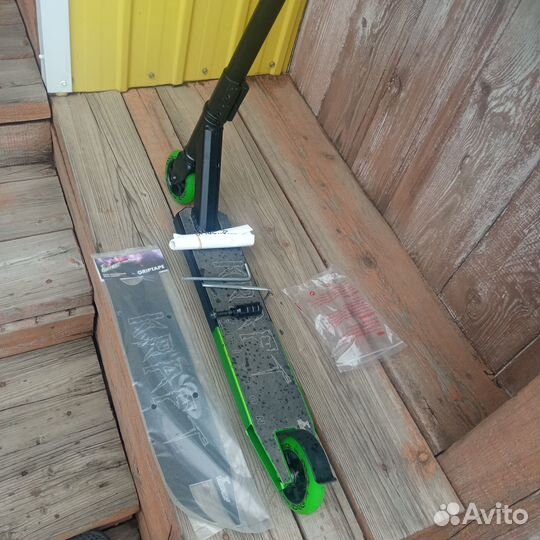 Трюковой самокат