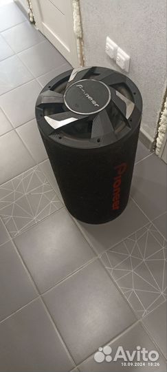 Активный сабвуфер