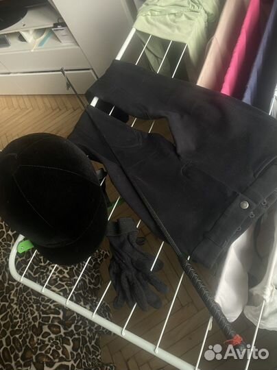 Брюки для конного спорта и шлем