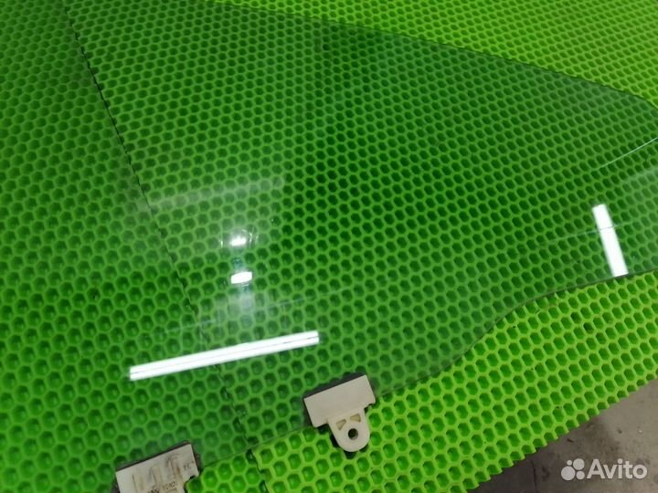 Стекло двери переднее правое Ниссан Вингроуд 11