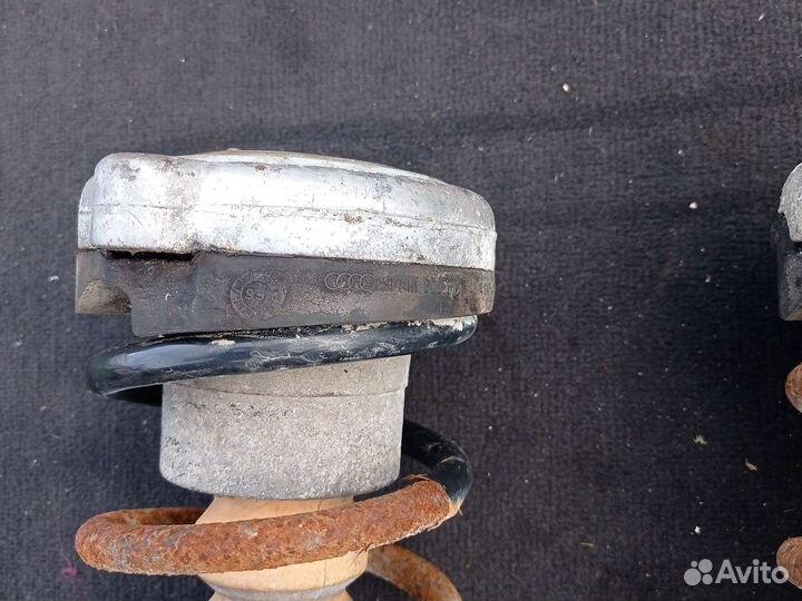 Задние стойки амортизаторов в сборе ауди а4 б5