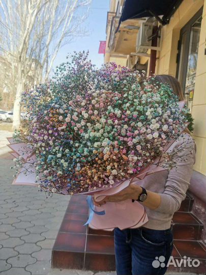Букет из гипсофилы облако из крашенной гипсофилы в