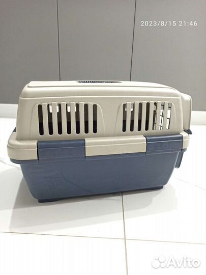 Переноска для кошек и собак