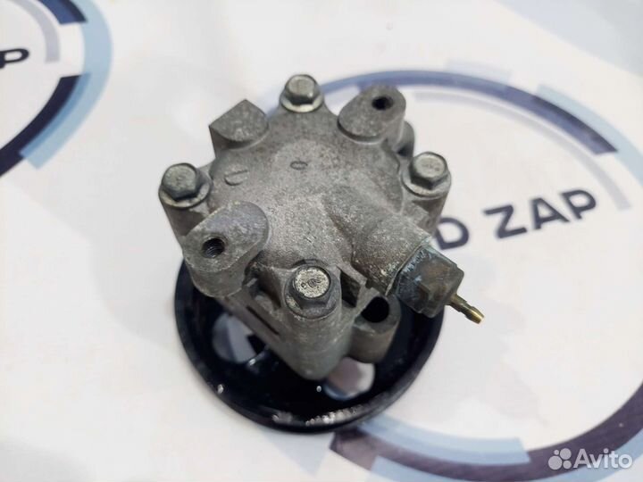 Насос гидроусилителя руля Suzuki Grand Vitara 2010