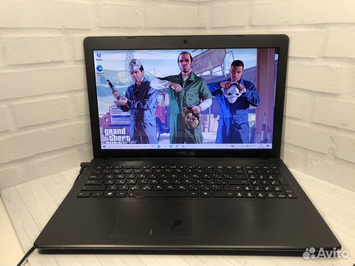 Красивый игровой ноутбук Asus 4 ядра/2 видеокарты