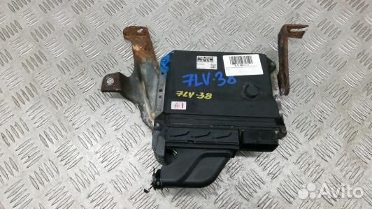 Блок управления двс lexus IS 2 (XE20) (7LV38PC01)