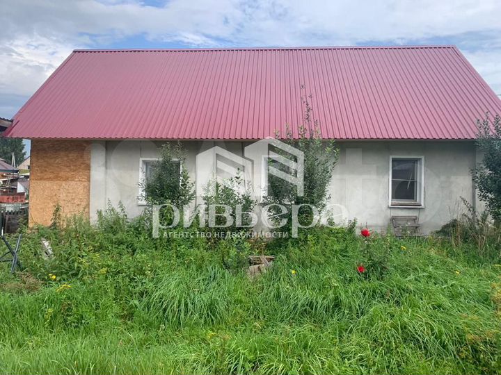 Дом 42,6 м² на участке 5,7 сот.