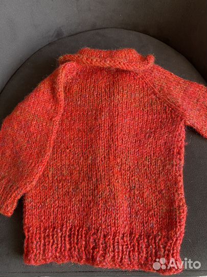 Вязаная кофточка для девочки