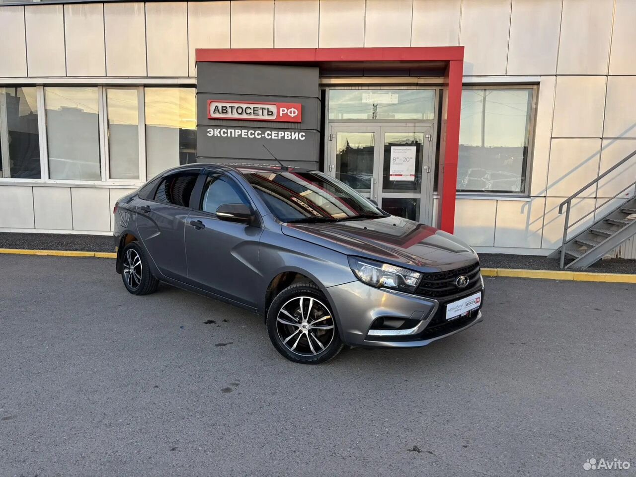 Нашли авто ВАЗ (LADA) Vesta