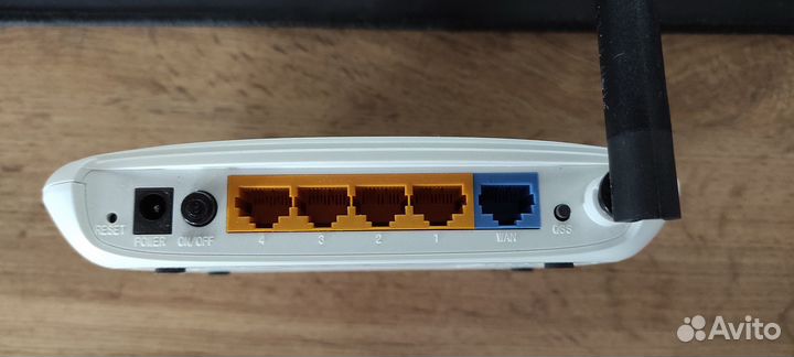 Wi-Fi роутер TP-link TL-WR740N