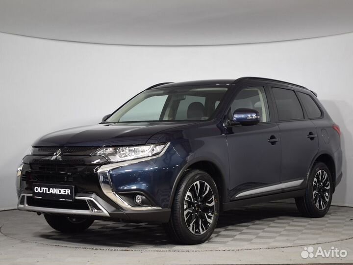 Mitsubishi Outlander 2.0 CVT, 2023