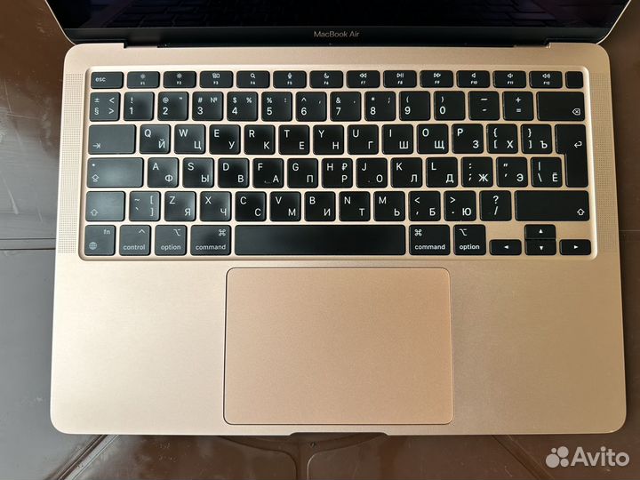 Macbook Air 13 2020 256 гб m1