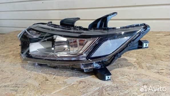 Фара левая с 1 линзой Mitsubishi Outlander 3