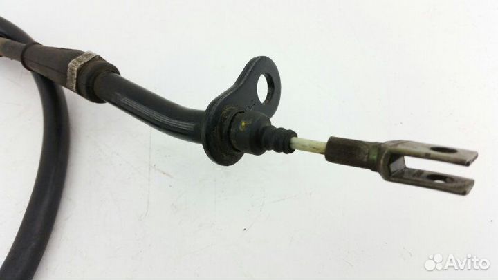 Трос ручника правый Nissan Fuga Y50 2007