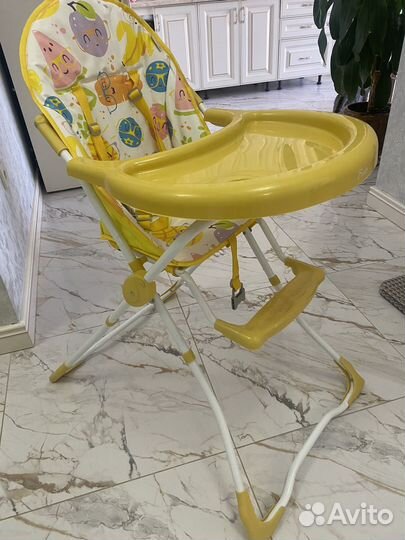 Стул для кормления ребенка