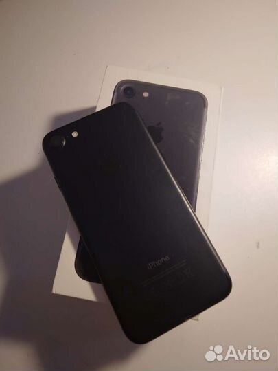 iPhone 7, 32 ГБ