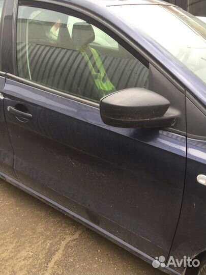 Дверь передняя правая Фольксваген поло 5