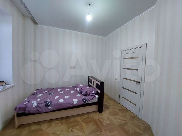 2-к. квартира, 58 м², 1/6 эт.